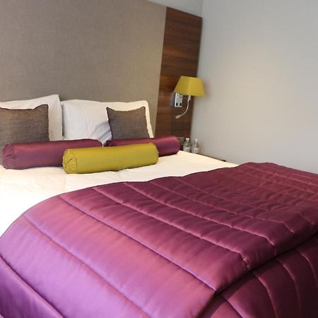 The Woodlands Event Centre Otel Wyboston Dış mekan fotoğraf