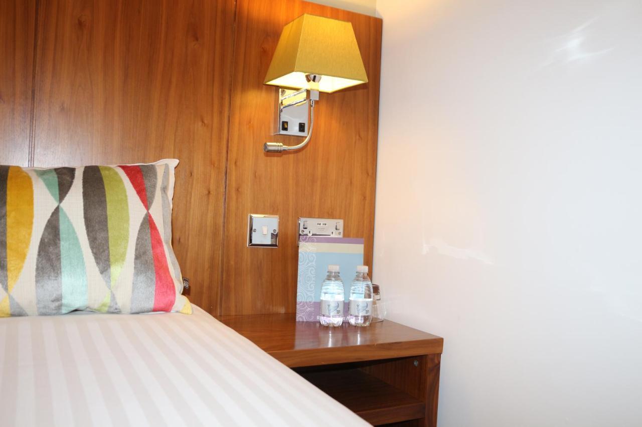 The Woodlands Event Centre Otel Wyboston Dış mekan fotoğraf