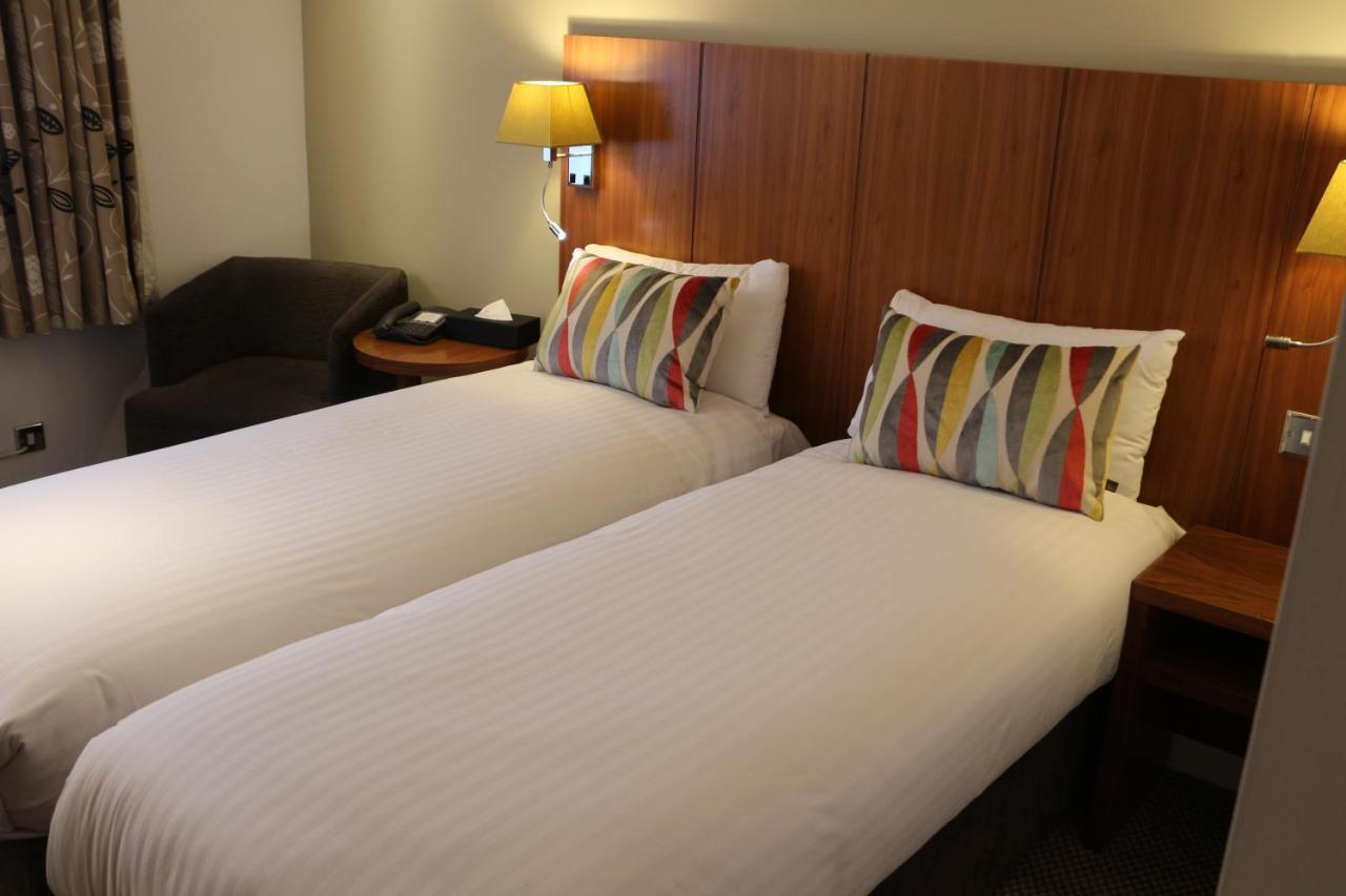 The Woodlands Event Centre Otel Wyboston Dış mekan fotoğraf